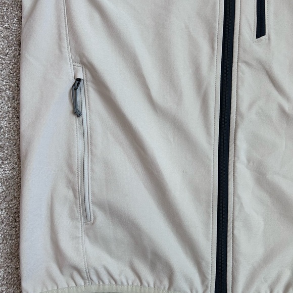 The North Face Men’s Apex Softshell Cream/Green Vest Size Medium Worn Once - Picture 2 of 9